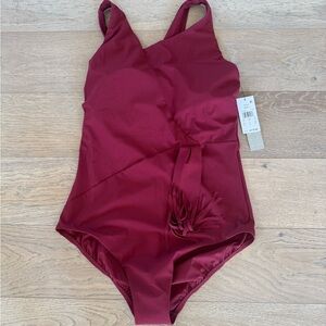 Amoressa by Miraclesuit Banda Sashay One Piece Swimsuit Size 14